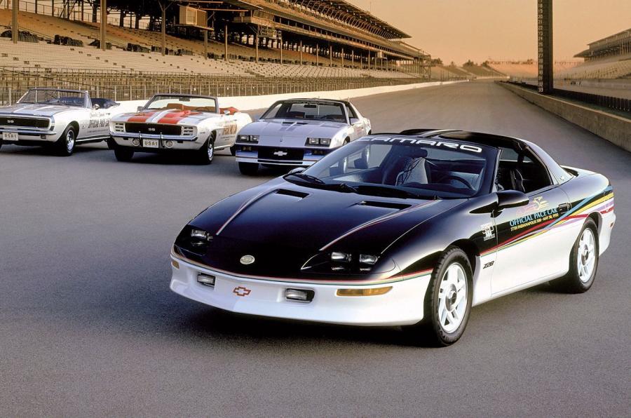  Chevrolet Camaro 1993 года  (фото 13 из 15)
